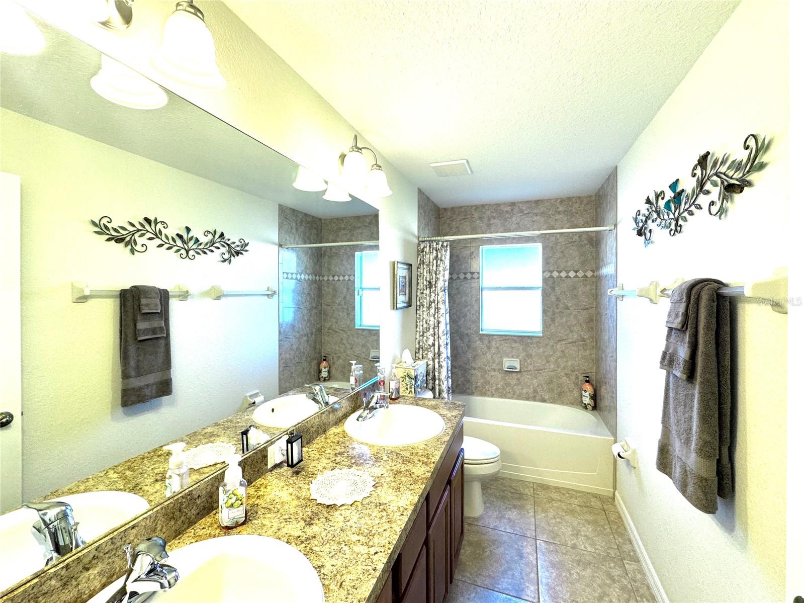 AMBER WOODS PH III - Residential