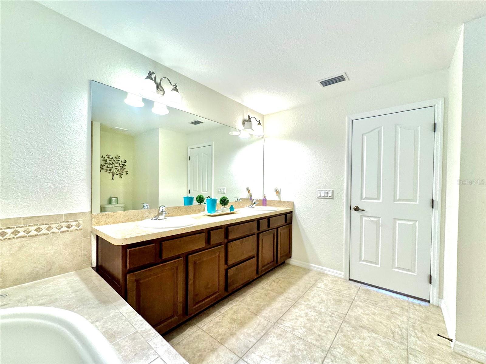 AMBER WOODS PH III - Residential