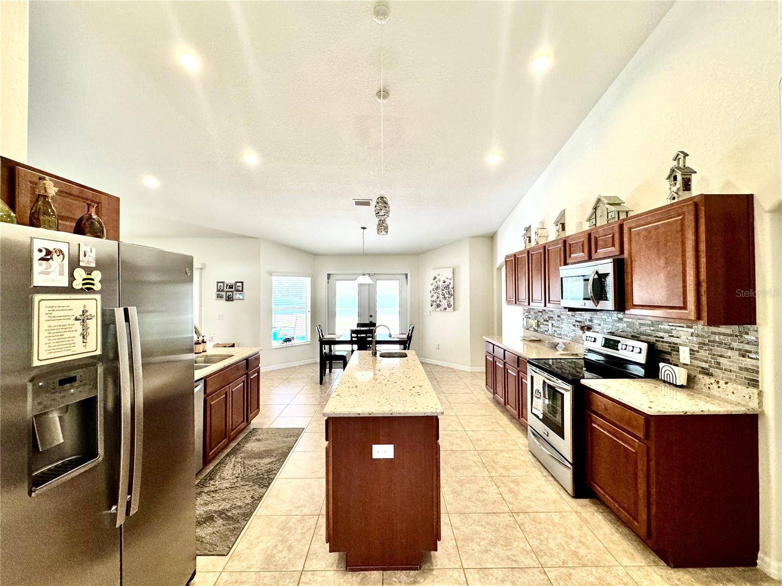 AMBER WOODS PH III - Residential