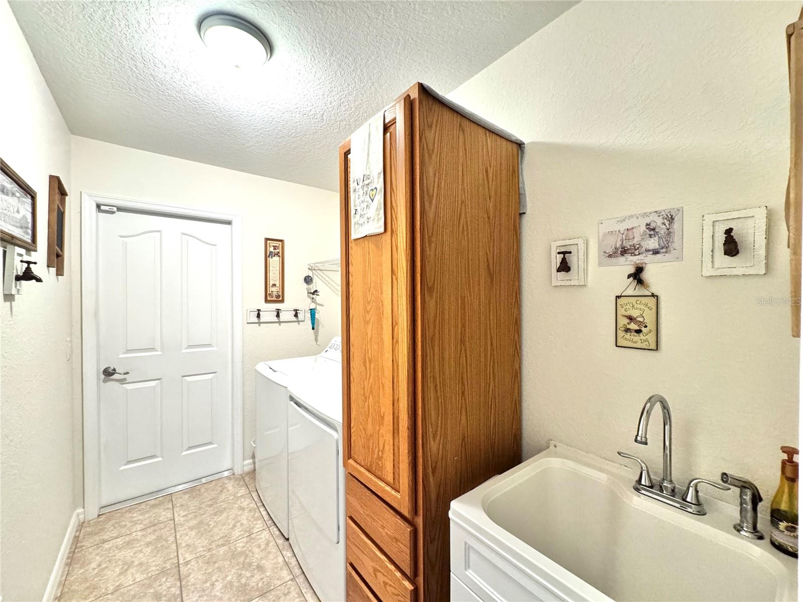 AMBER WOODS PH III - Residential