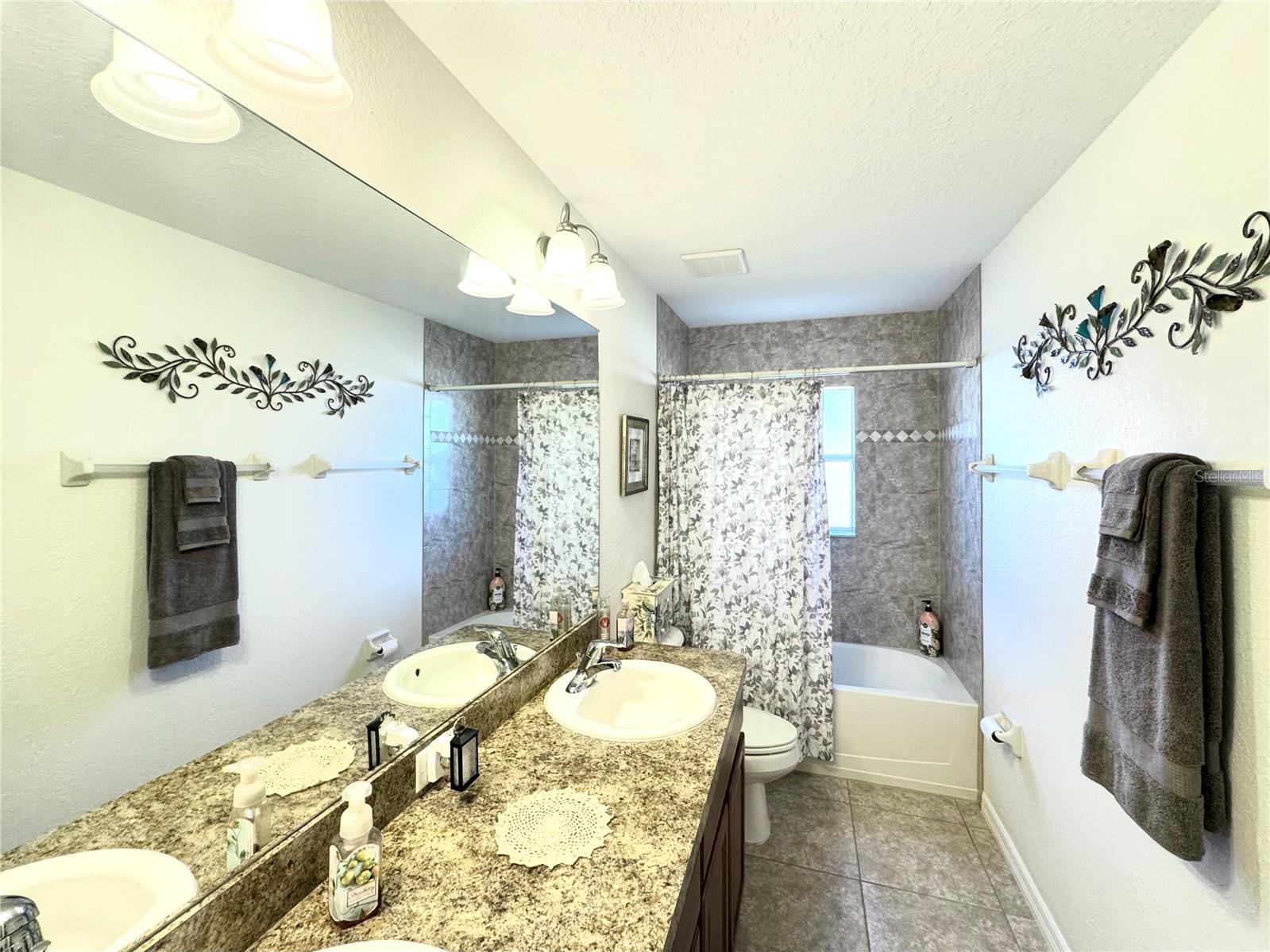 AMBER WOODS PH III - Residential