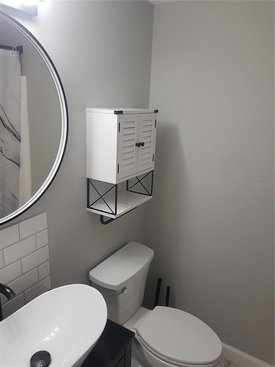 BUCKEYE MANOR - Residential Lease