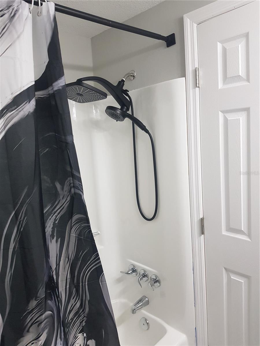 BUCKEYE MANOR - Residential Lease