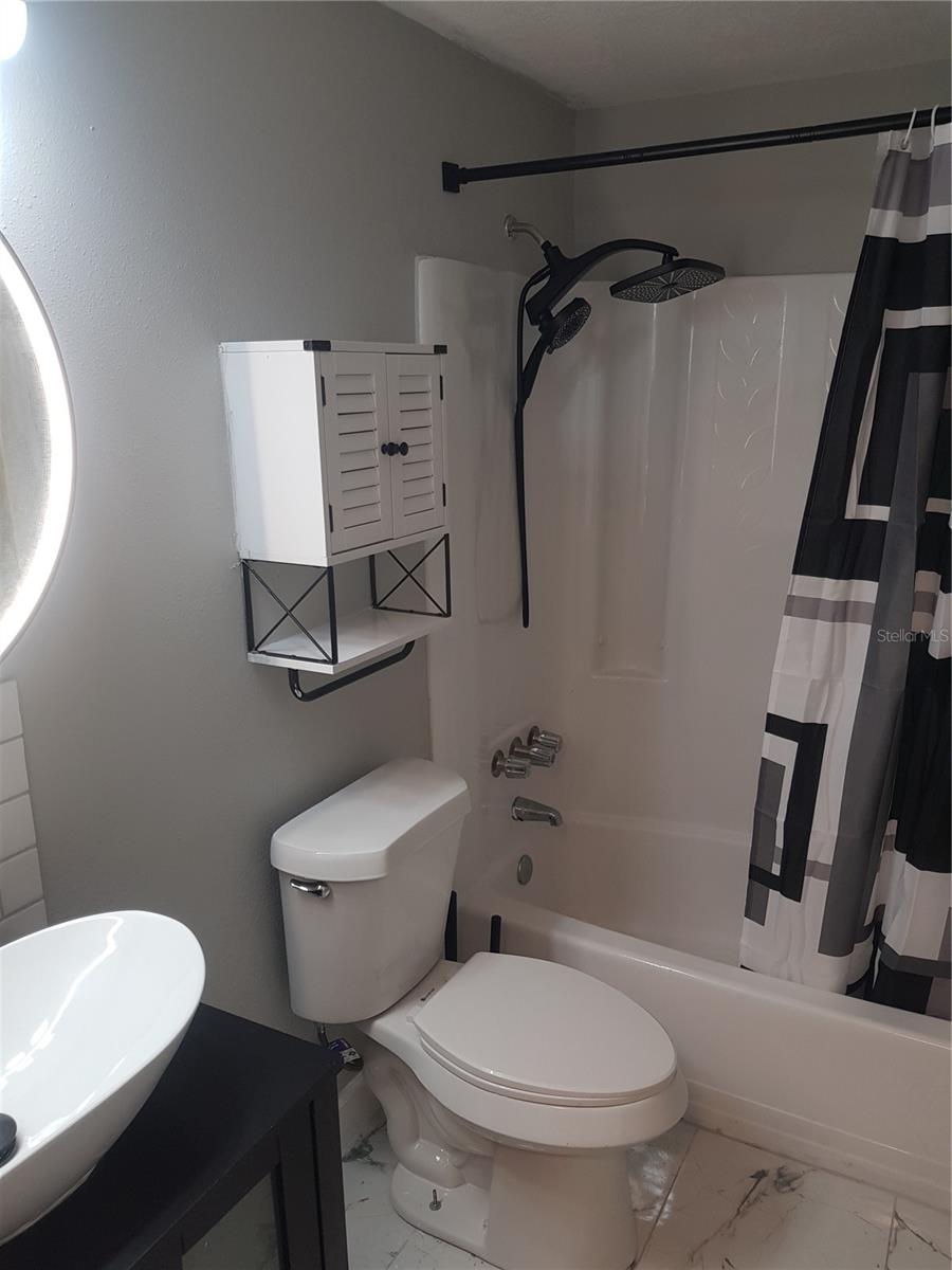 BUCKEYE MANOR - Residential Lease