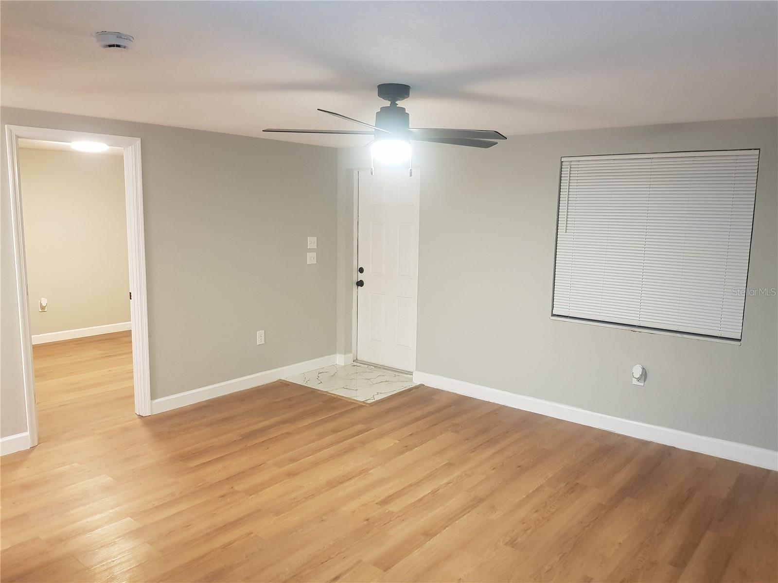 BUCKEYE MANOR - Residential Lease