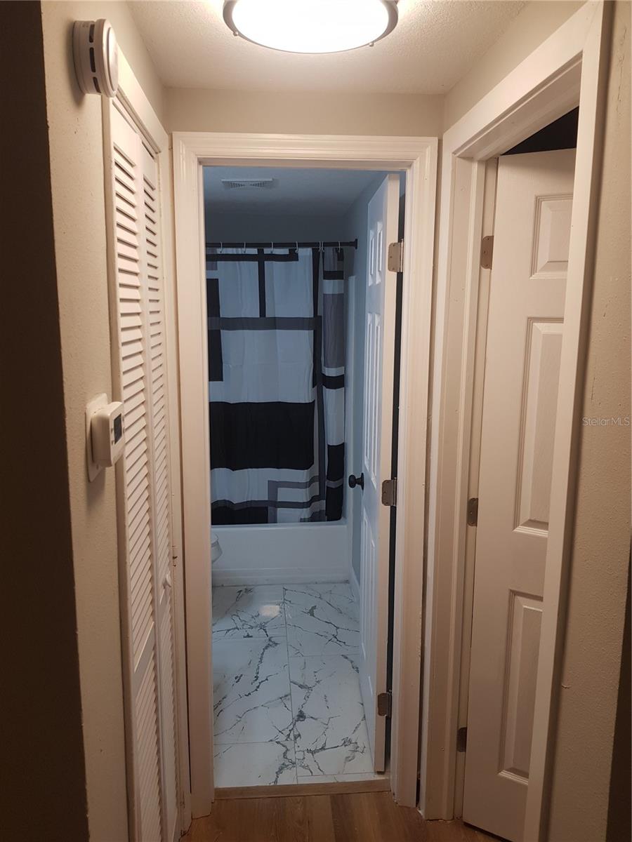 BUCKEYE MANOR - Residential Lease