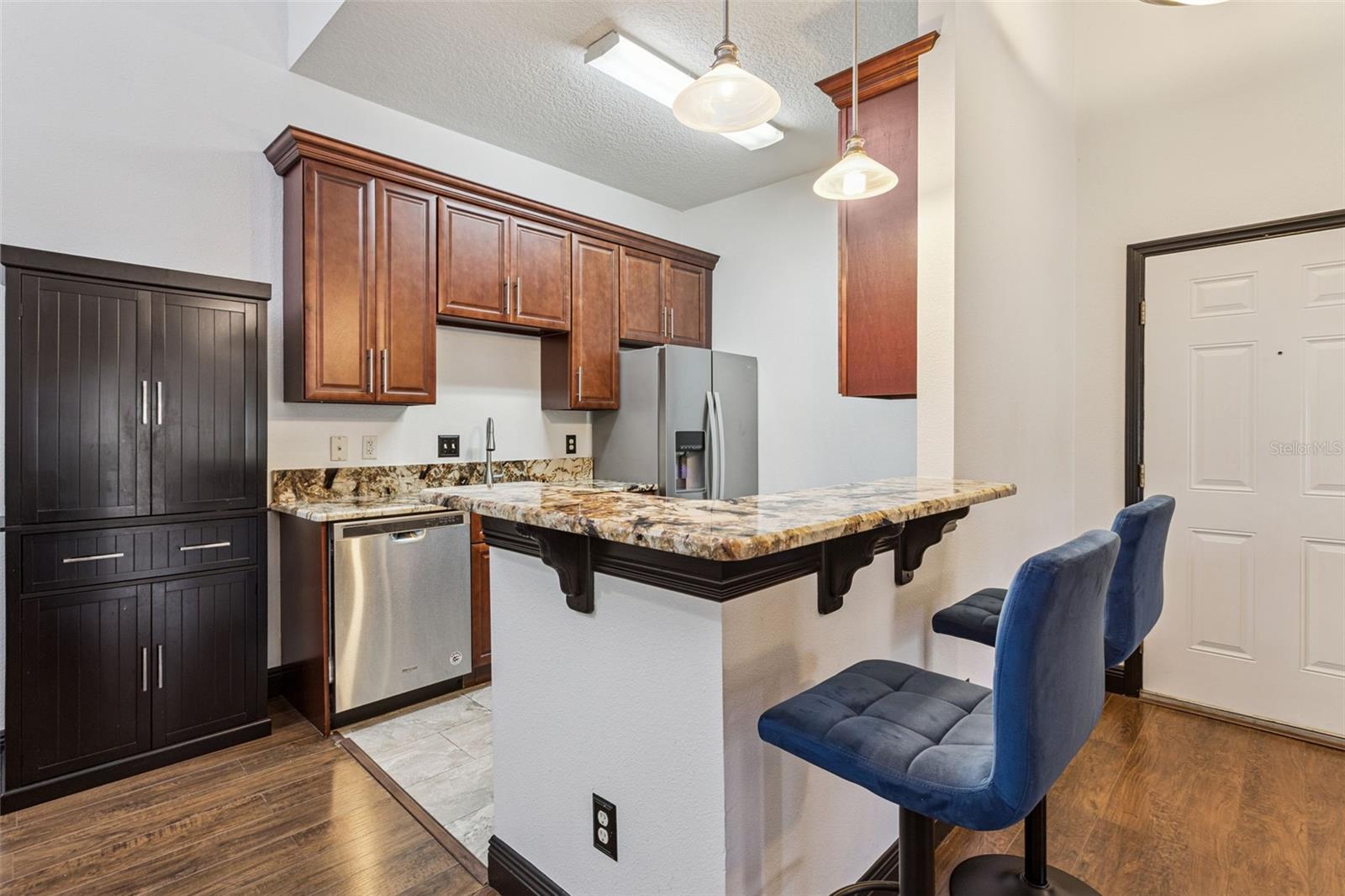 COVE AT PEARL LAKE - Residential