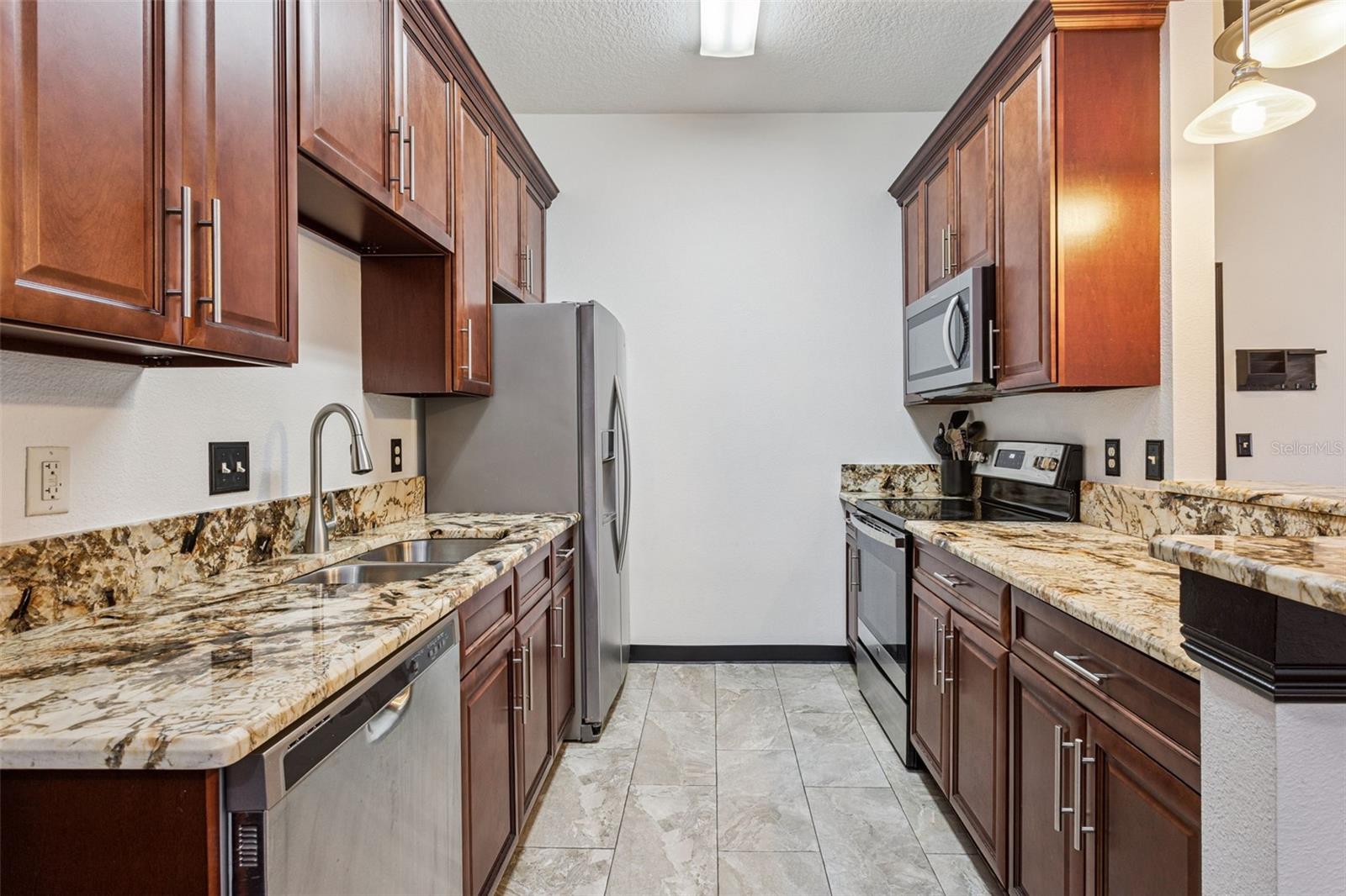 COVE AT PEARL LAKE - Residential