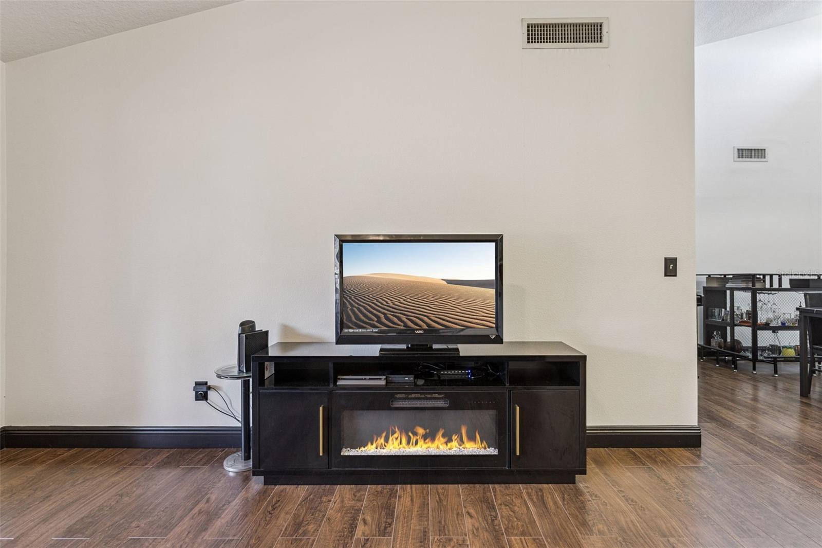 COVE AT PEARL LAKE - Residential