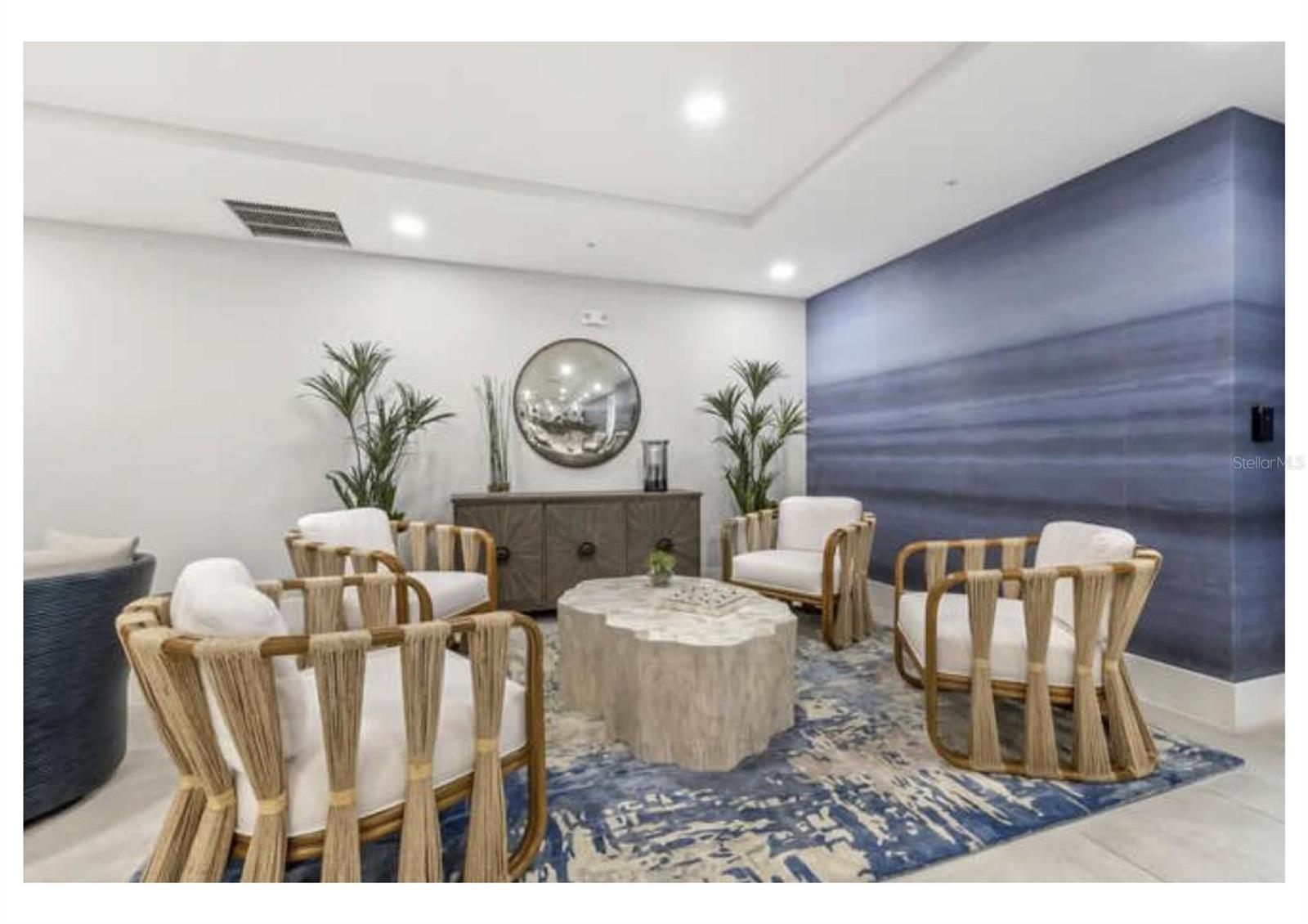 TEN35 SEASIDE - Residential