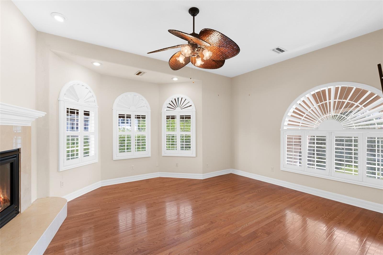 HENDERSON BEACH - Residential