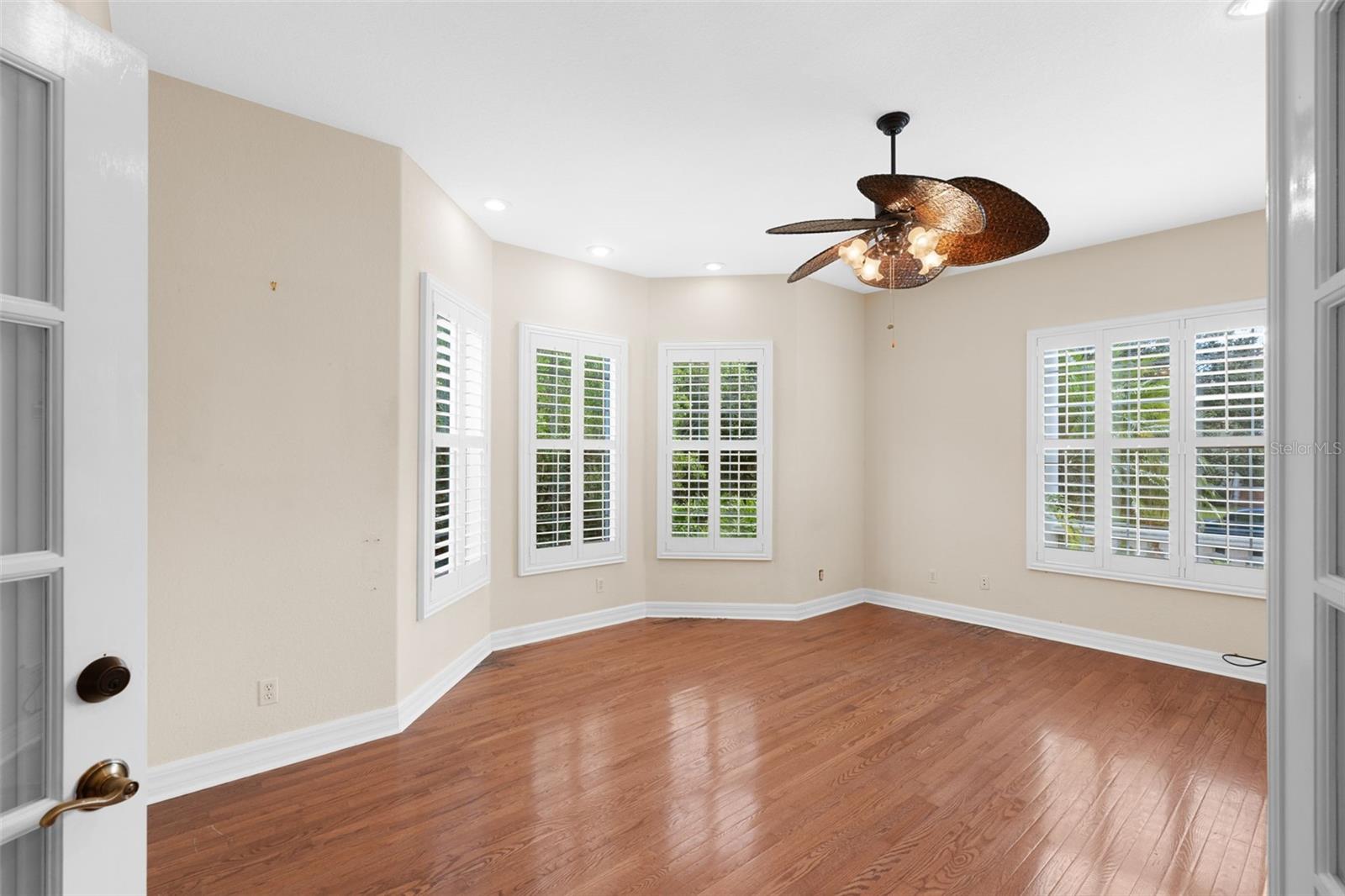 HENDERSON BEACH - Residential