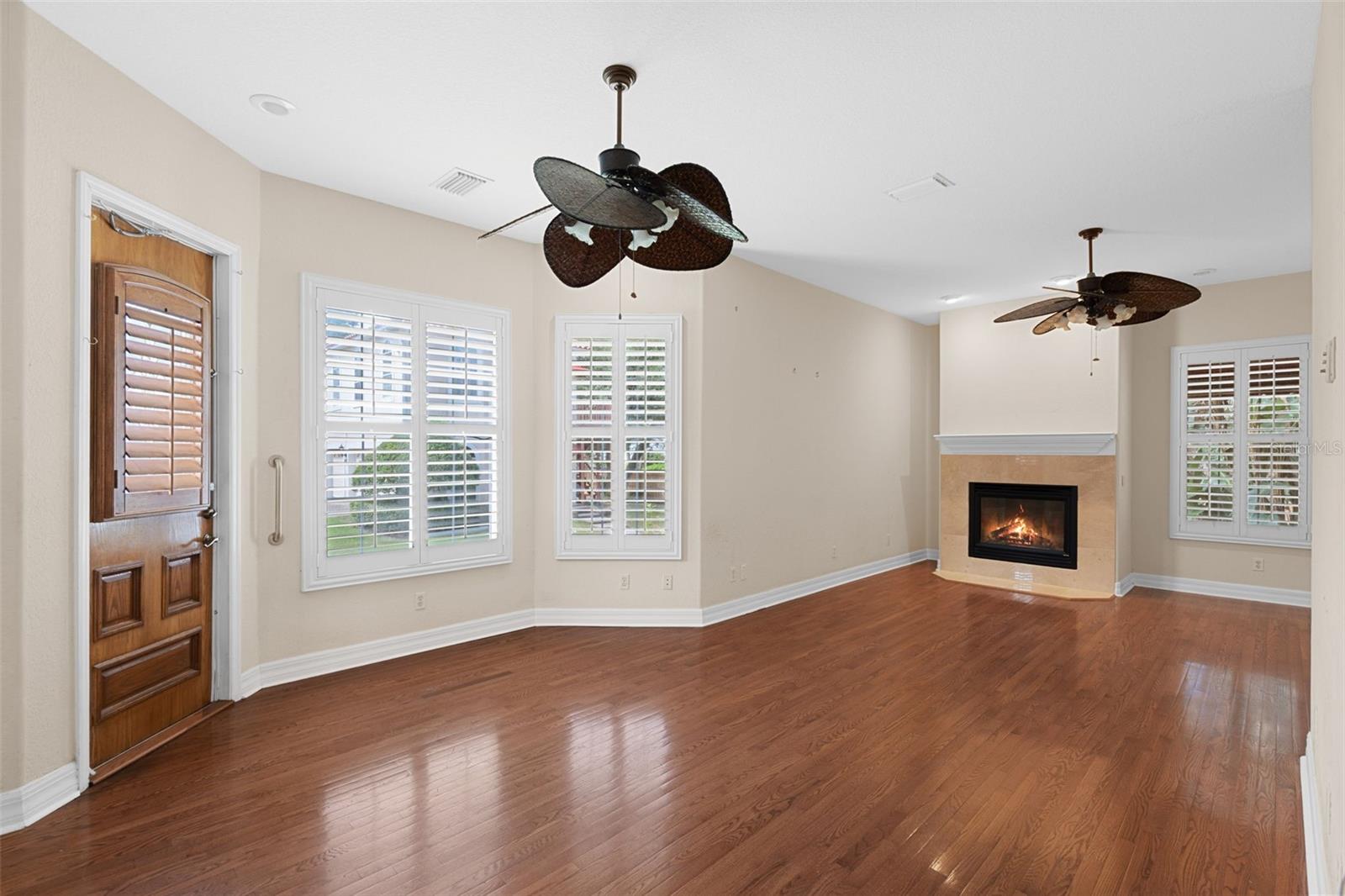 HENDERSON BEACH - Residential