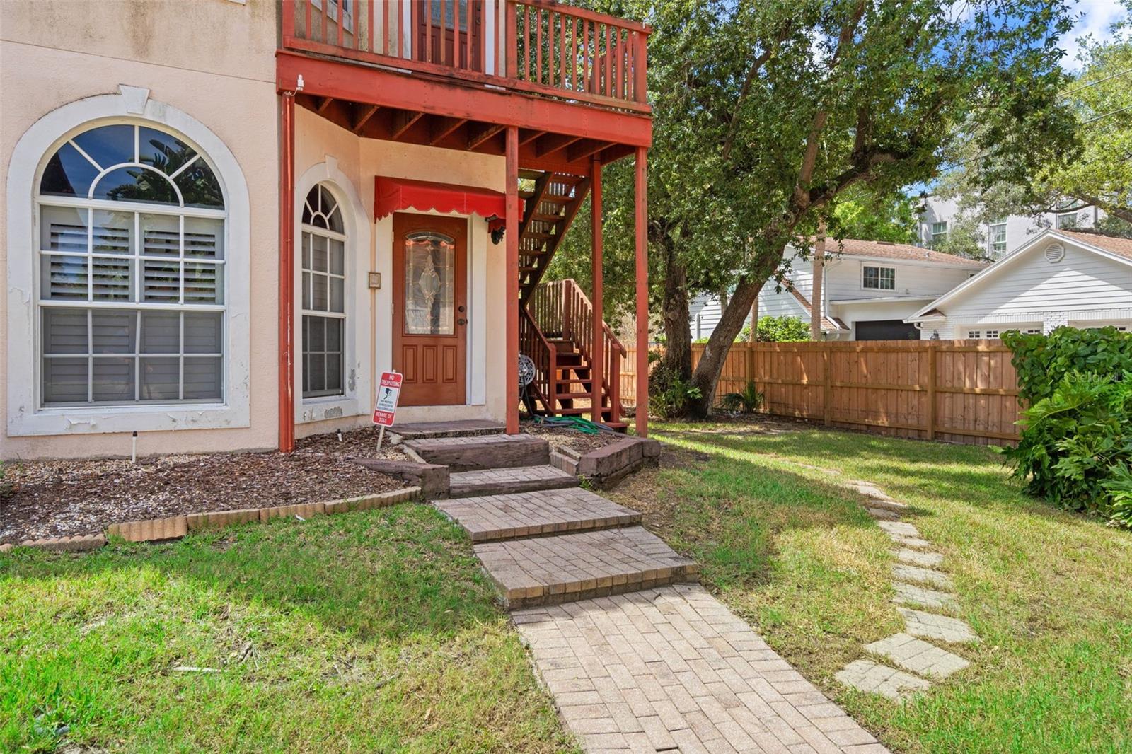 HENDERSON BEACH - Residential