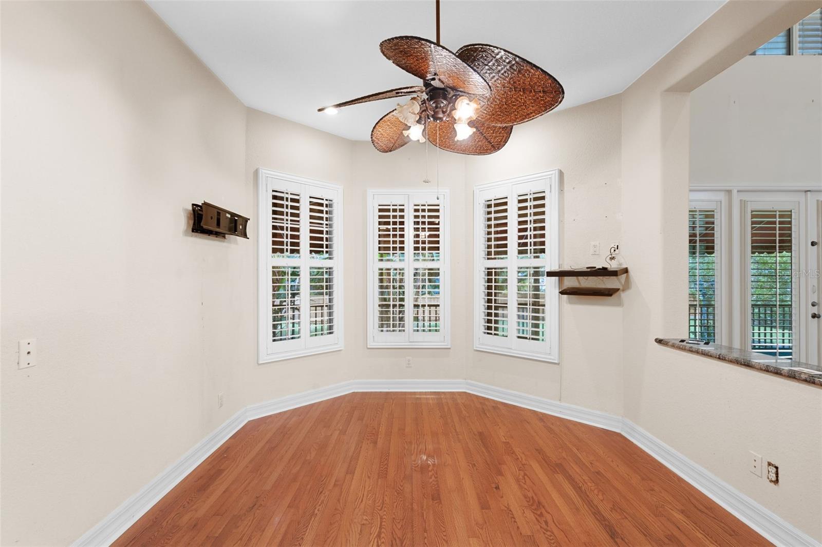 HENDERSON BEACH - Residential