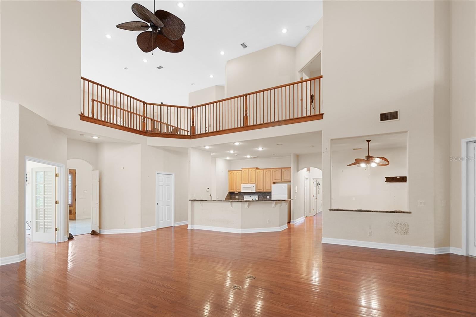 HENDERSON BEACH - Residential