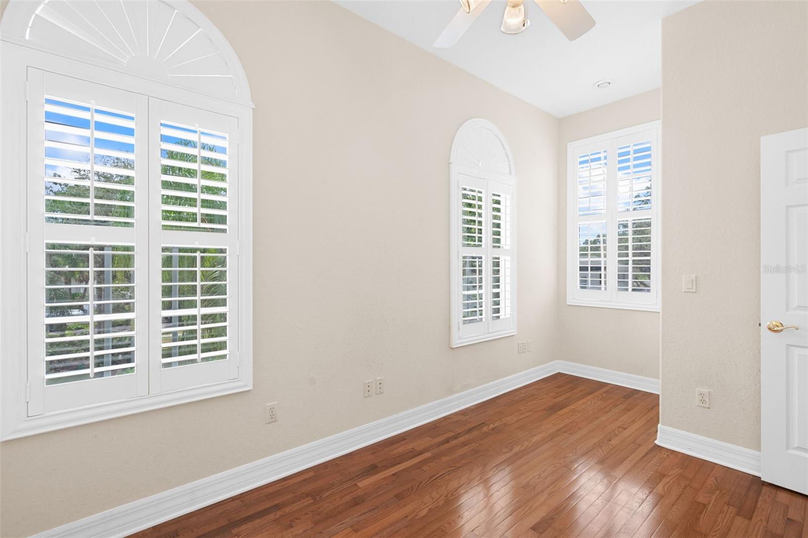 HENDERSON BEACH - Residential