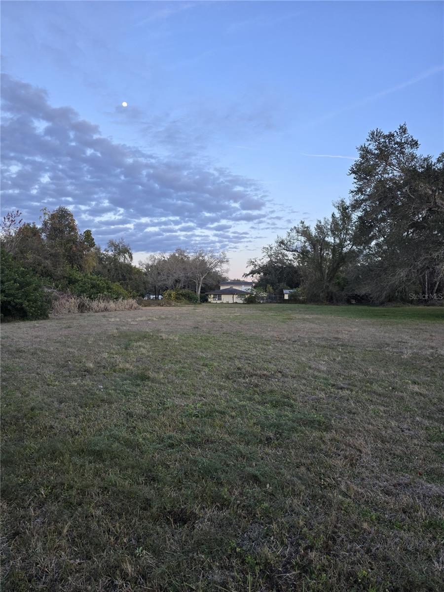 5625 ROSEMONT AVENUE