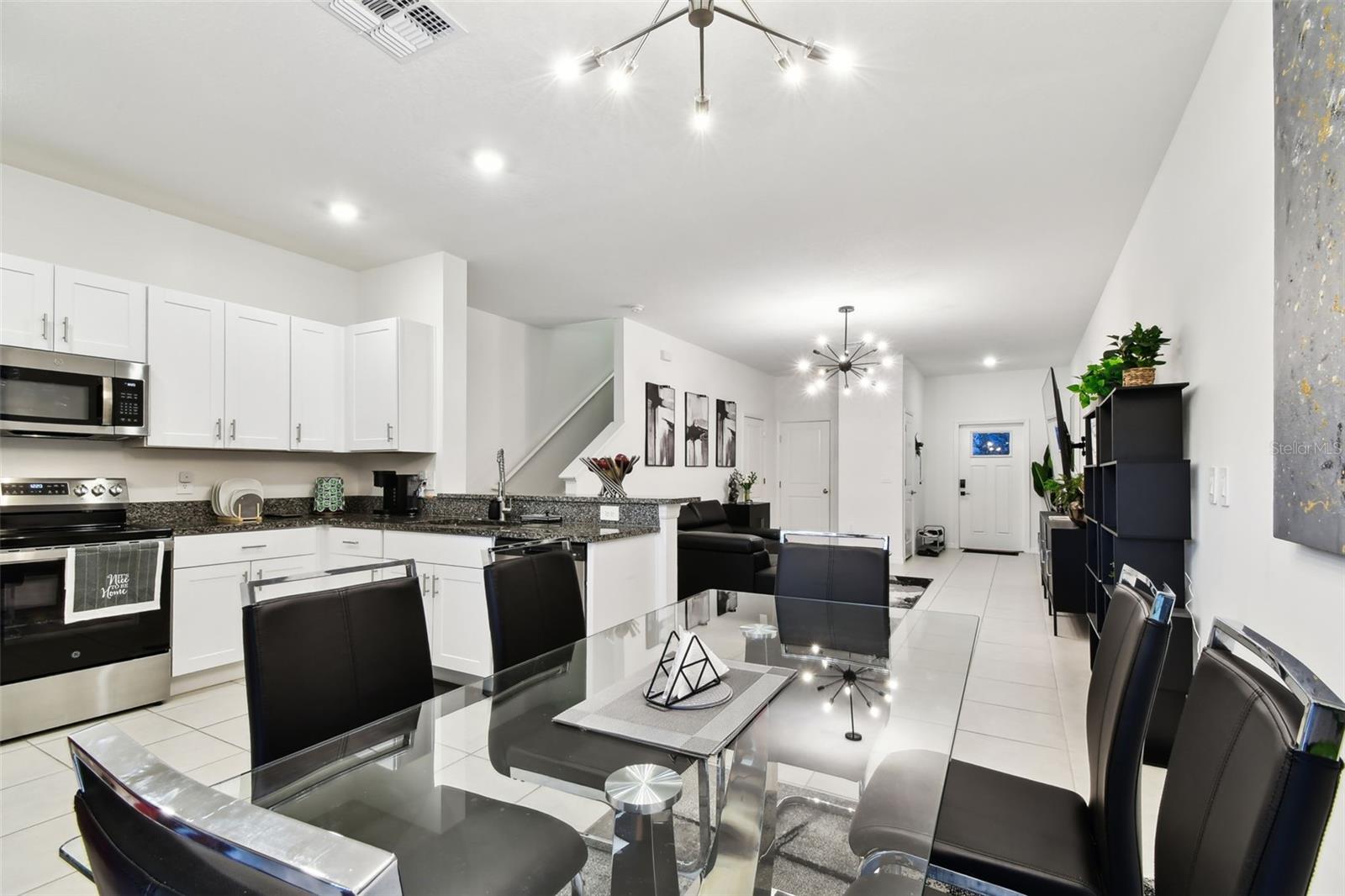 SOUTH SHORE POINTE - Residential