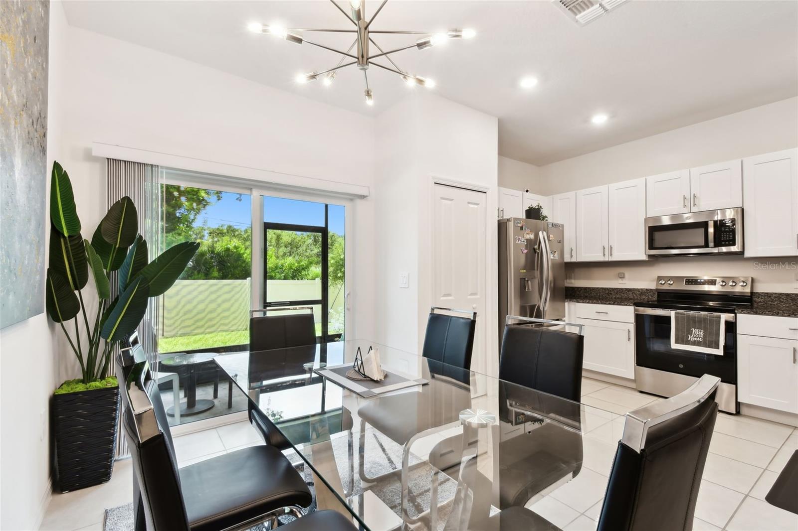 SOUTH SHORE POINTE - Residential