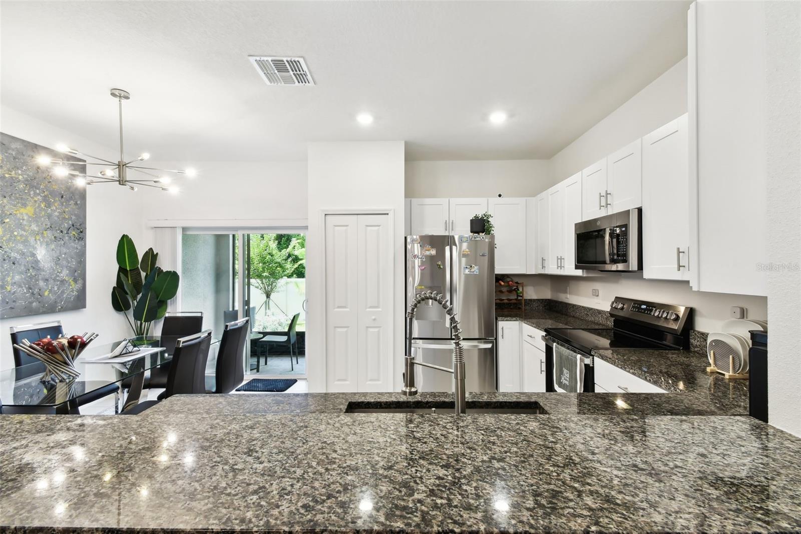 SOUTH SHORE POINTE - Residential