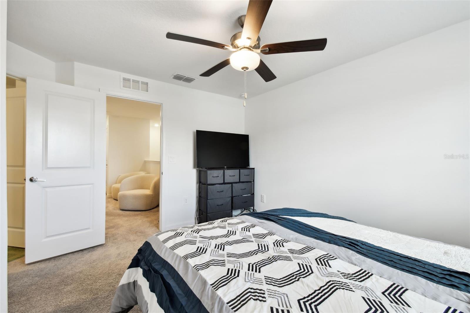 SOUTH SHORE POINTE - Residential