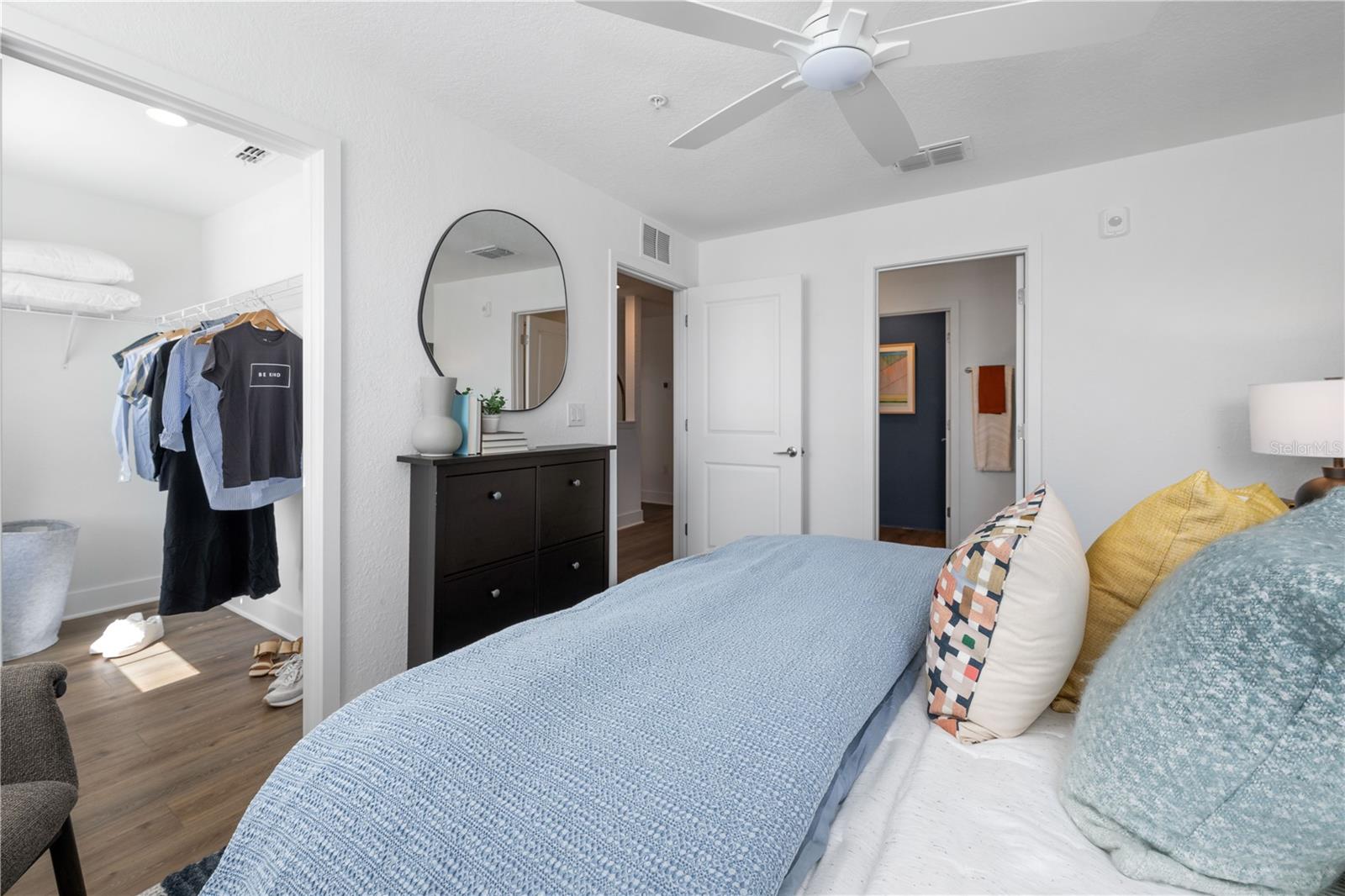 ANNALISE GLEN CREEK APTS - Residential Lease