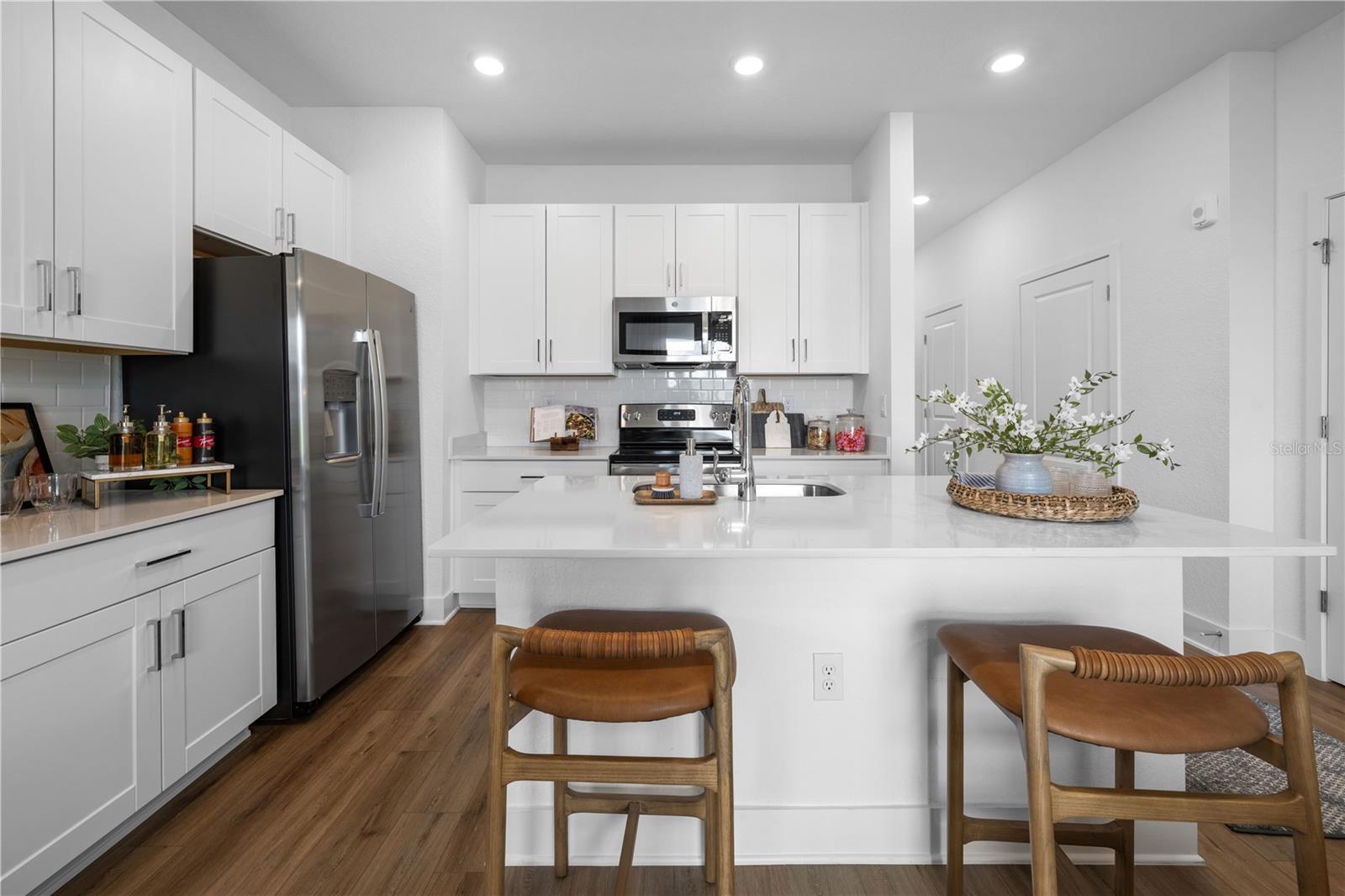 ANNALISE GLEN CREEK APTS - Residential Lease