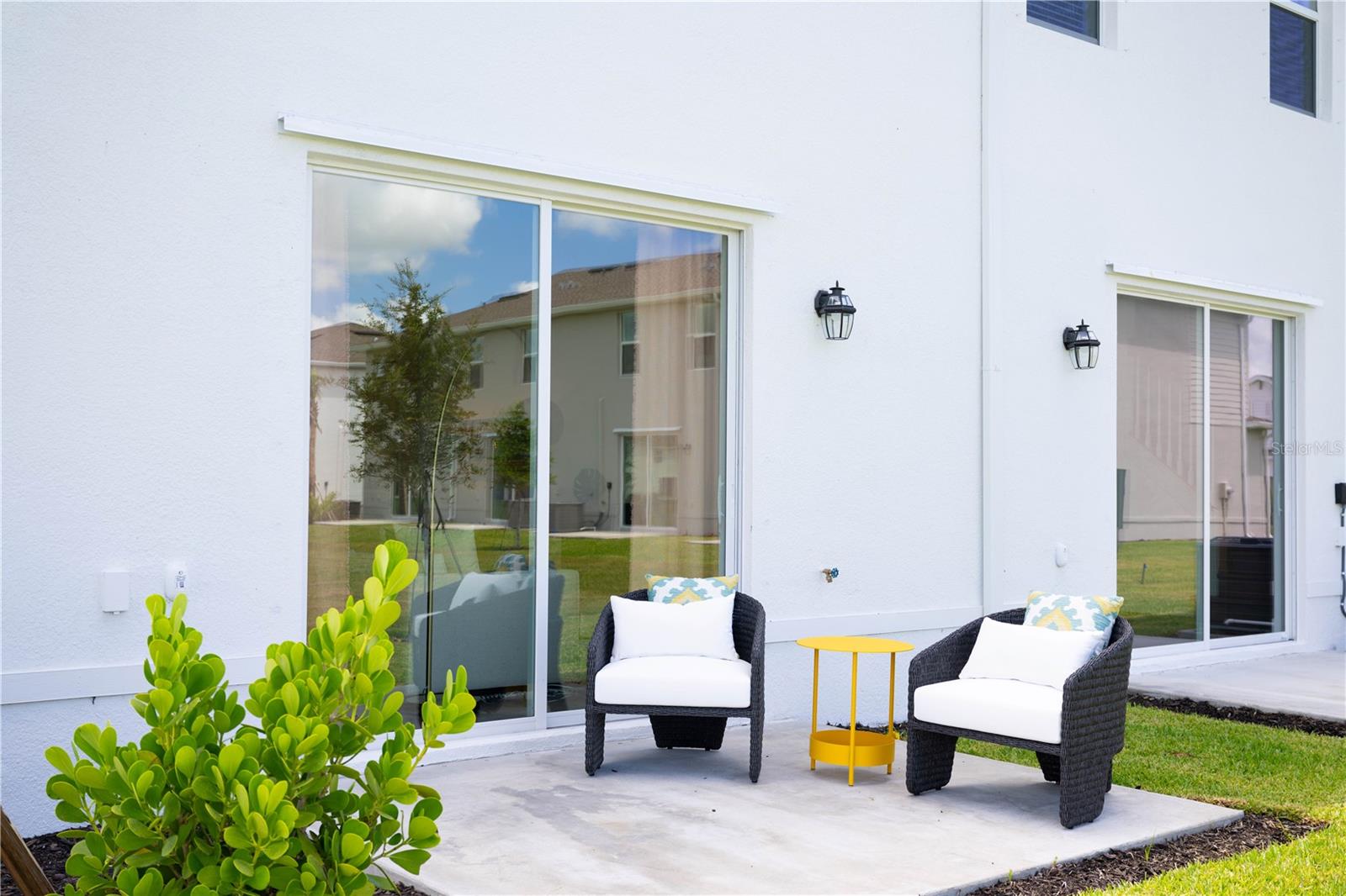 ANNALISE GLEN CREEK APTS - Residential Lease