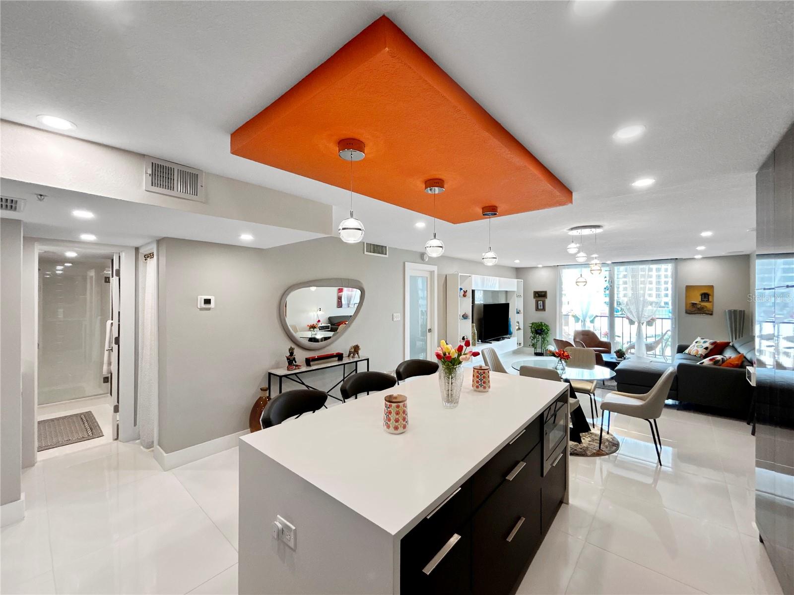 THE 101 - Residential