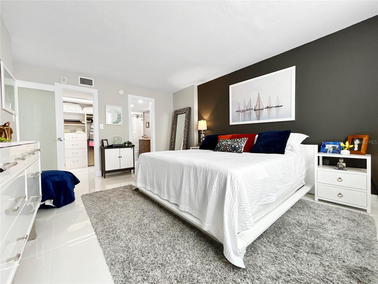 THE 101 - Residential