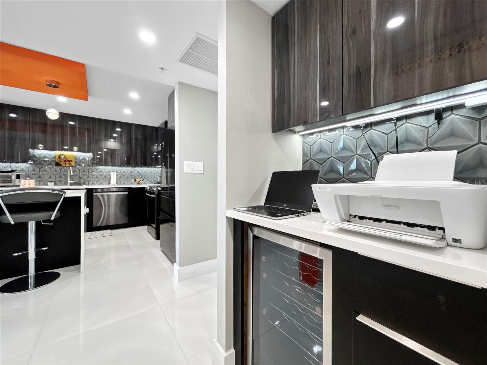 THE 101 - Residential