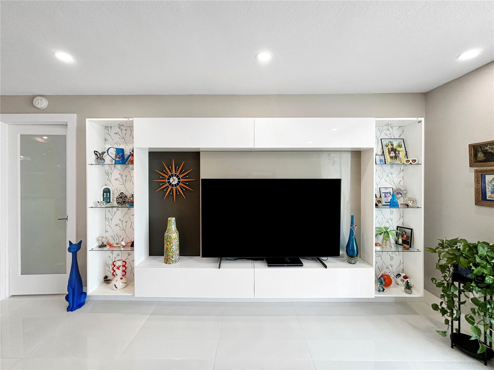 THE 101 - Residential