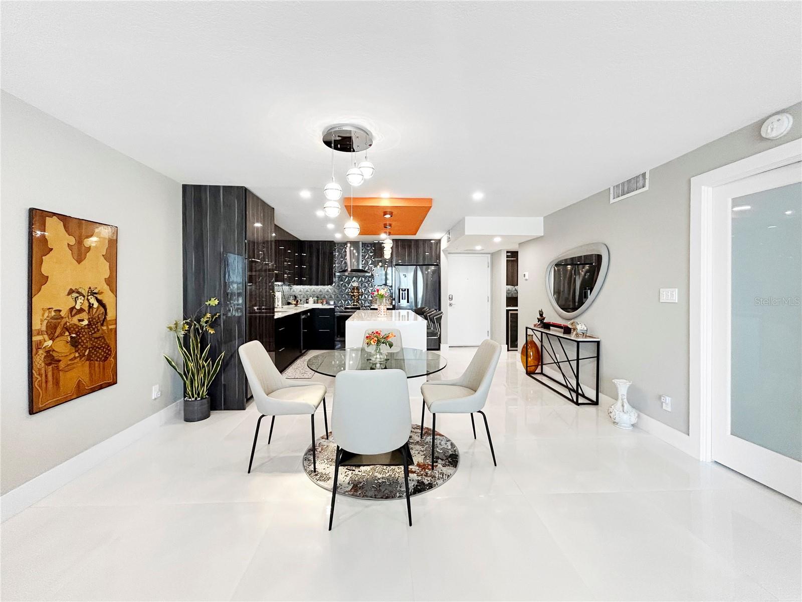 THE 101 - Residential