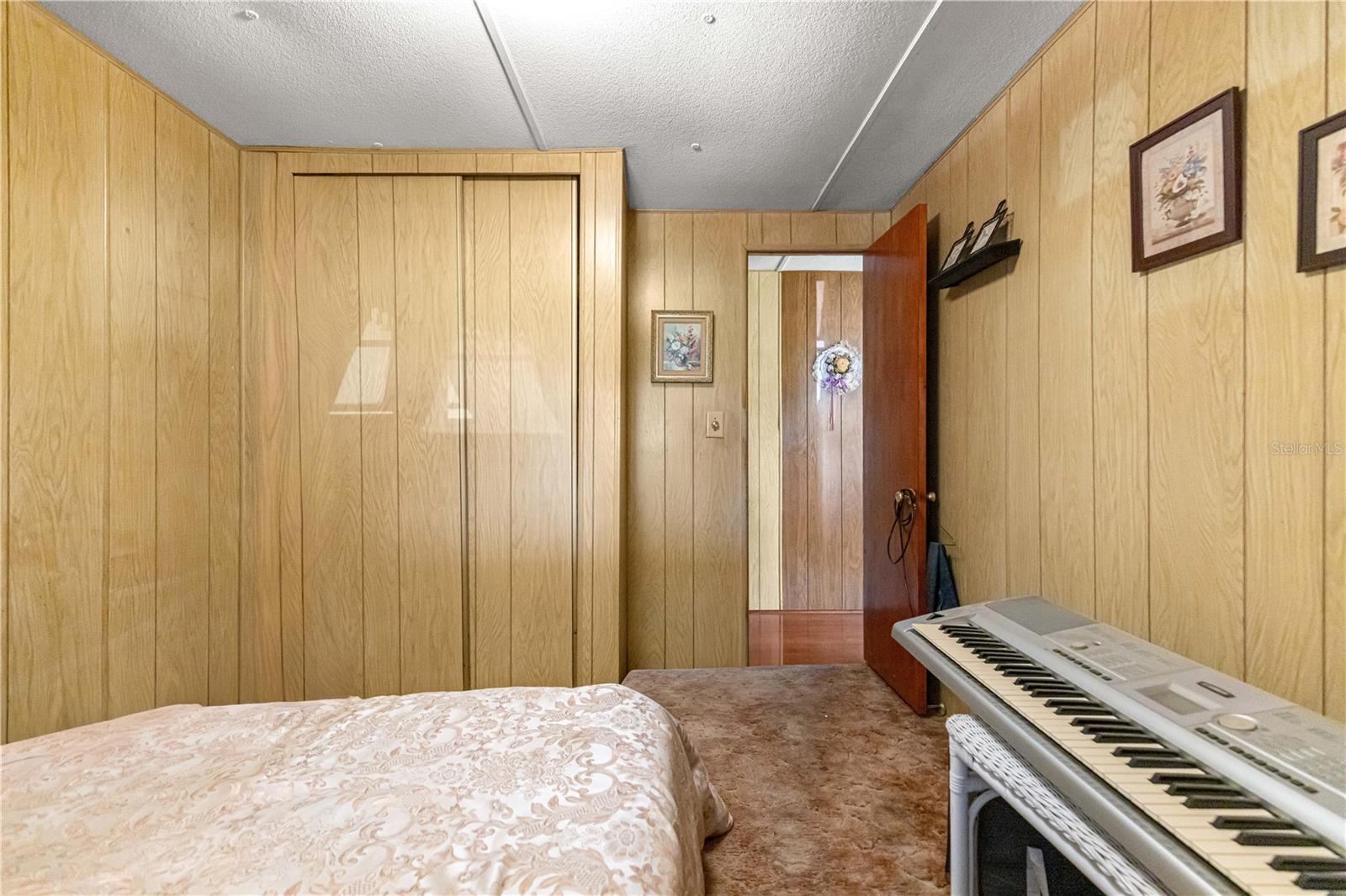 HICKORY HILLS - Residential