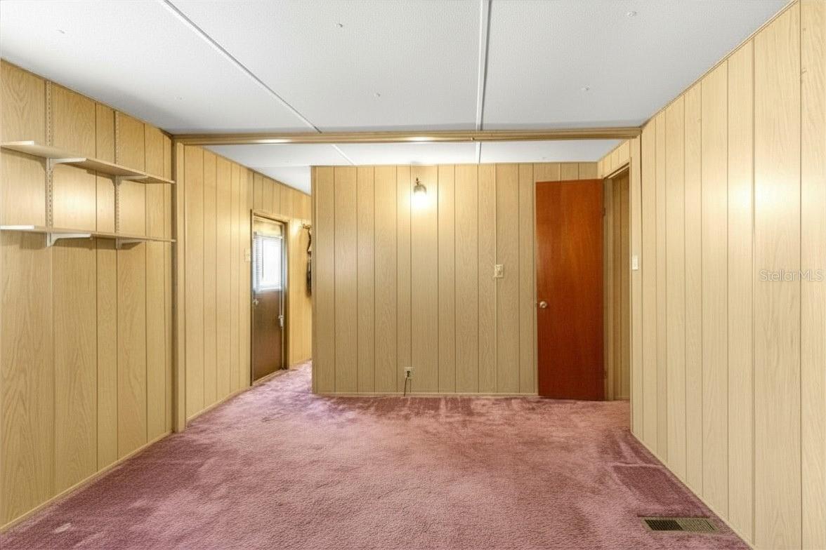 HICKORY HILLS - Residential