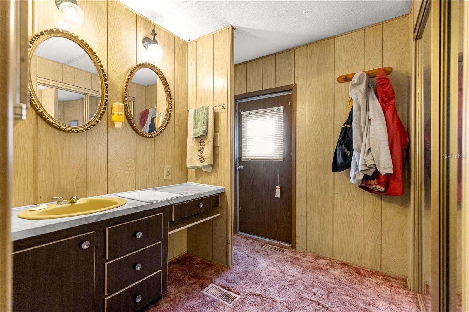 HICKORY HILLS - Residential