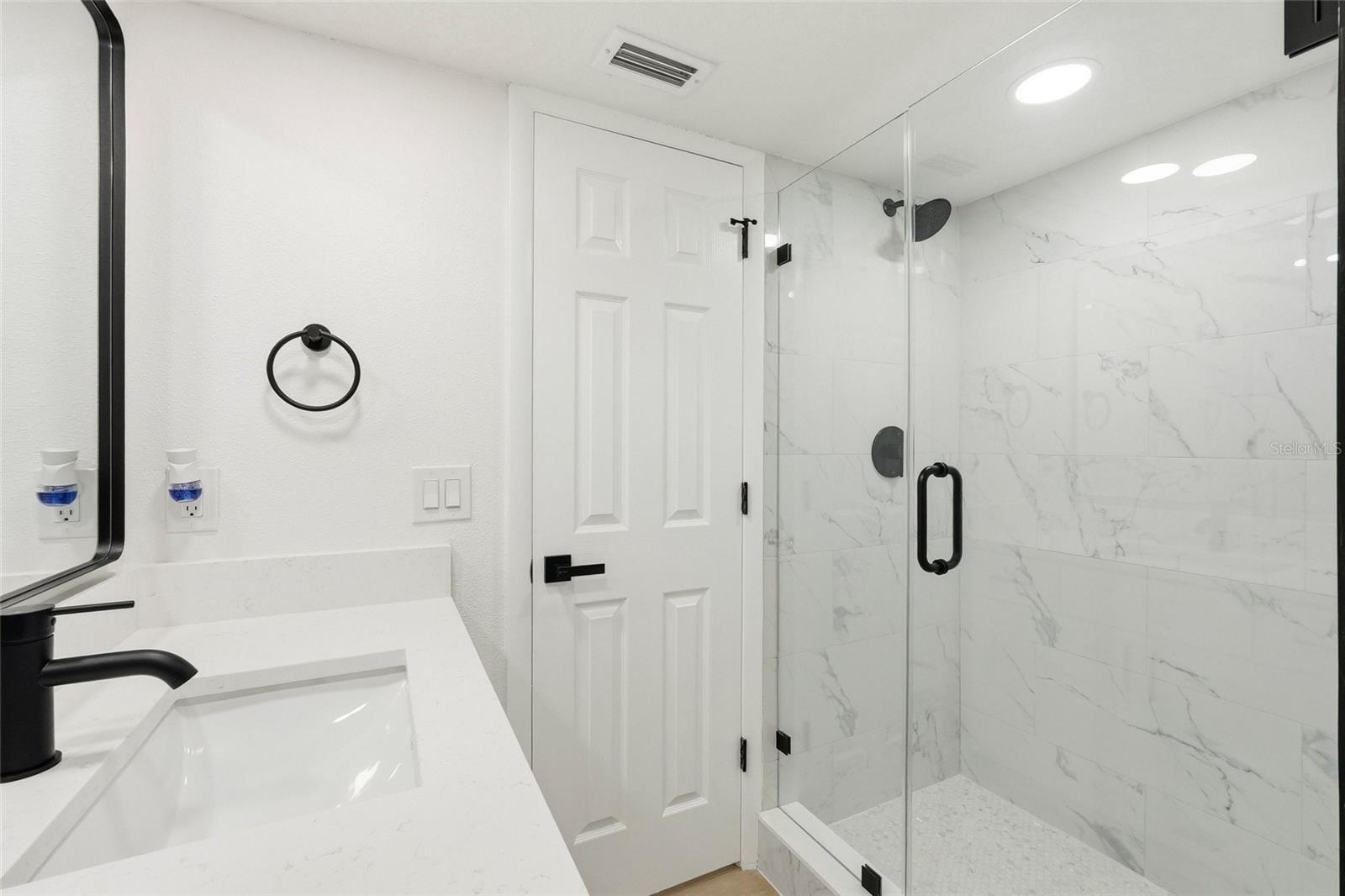 SEMINOLE GROVE ESTATES EAST ADD - Residential