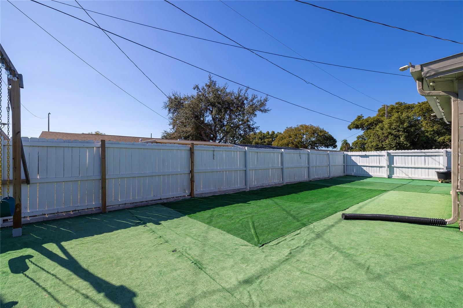 COLONIAL HILLS - Residential