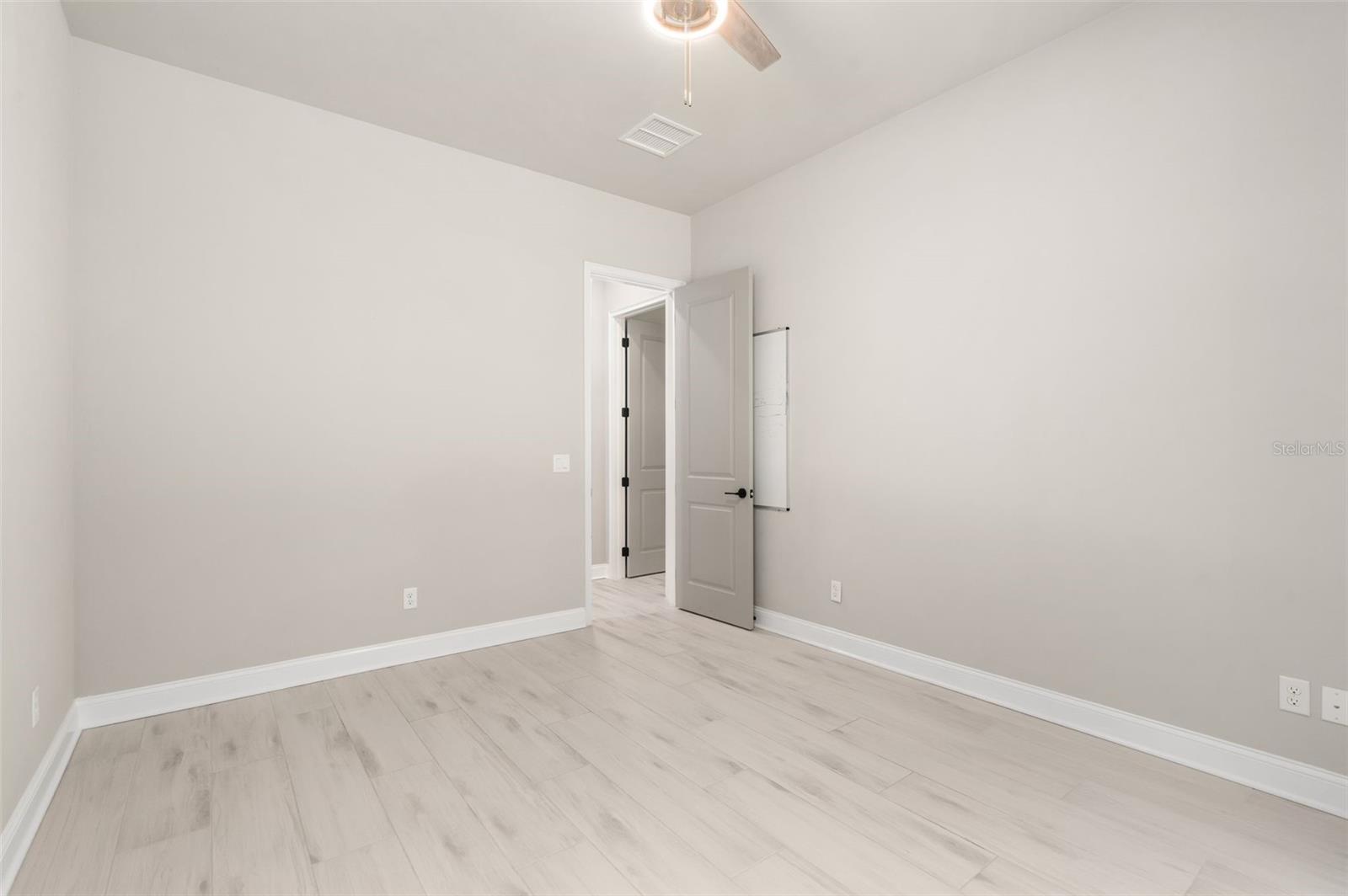 OAKMONT PH 3 PB 35 PG 60 - Residential