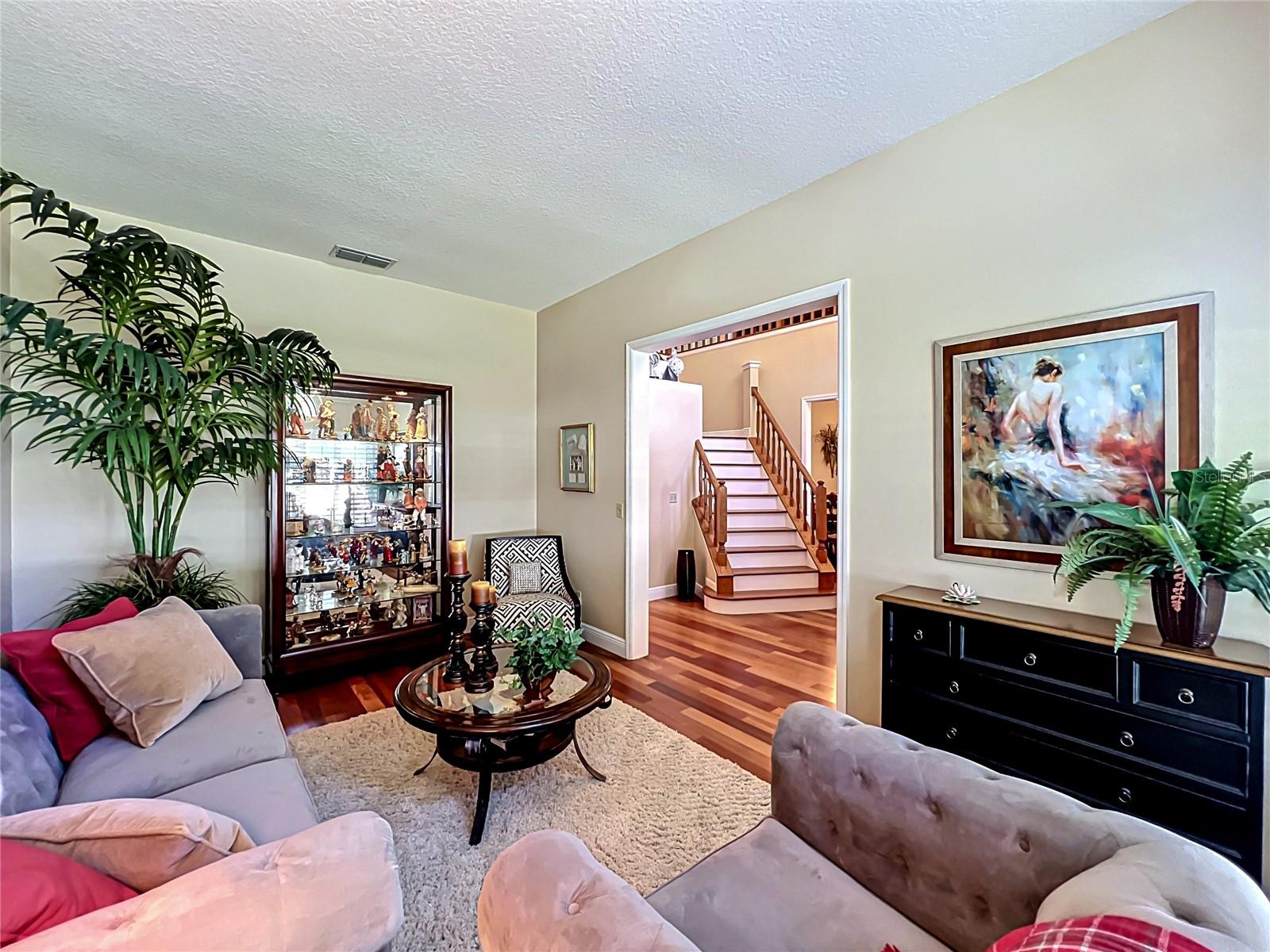 KINGS COVE - Residential