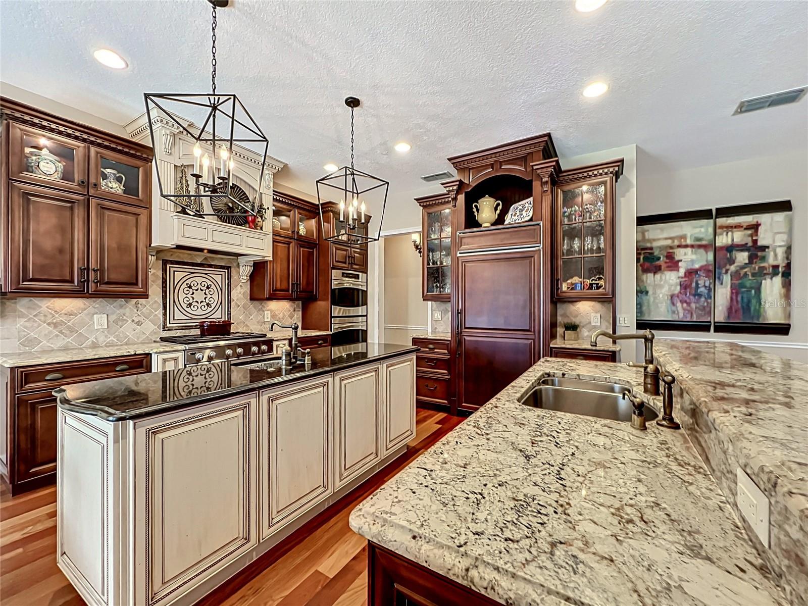 KINGS COVE - Residential
