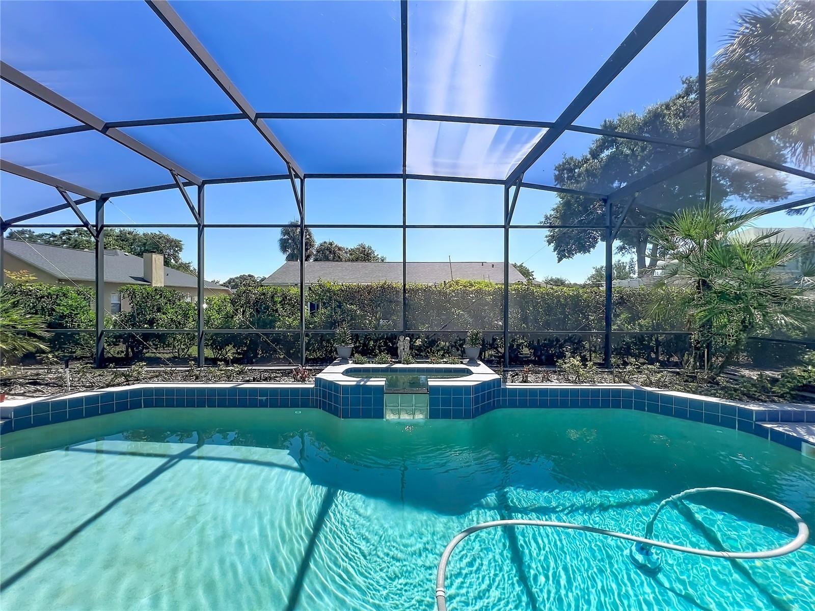 KINGS COVE - Residential