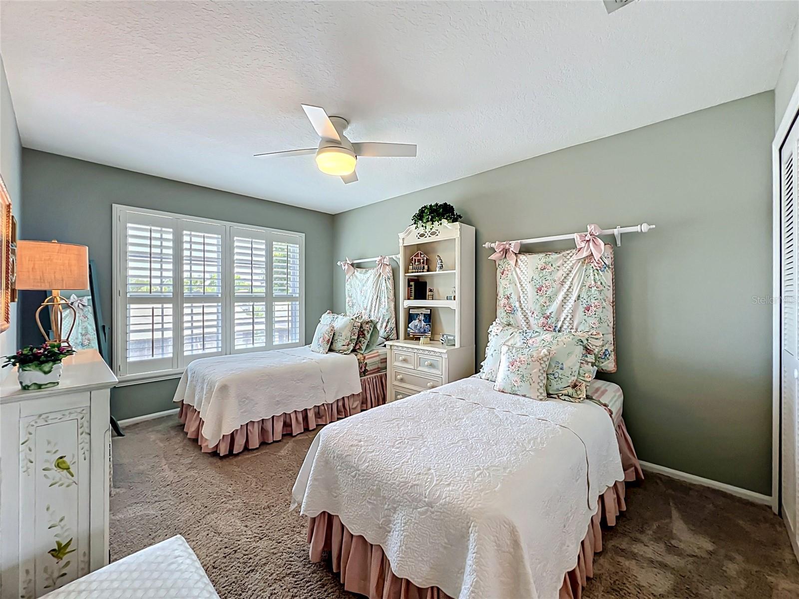 KINGS COVE - Residential