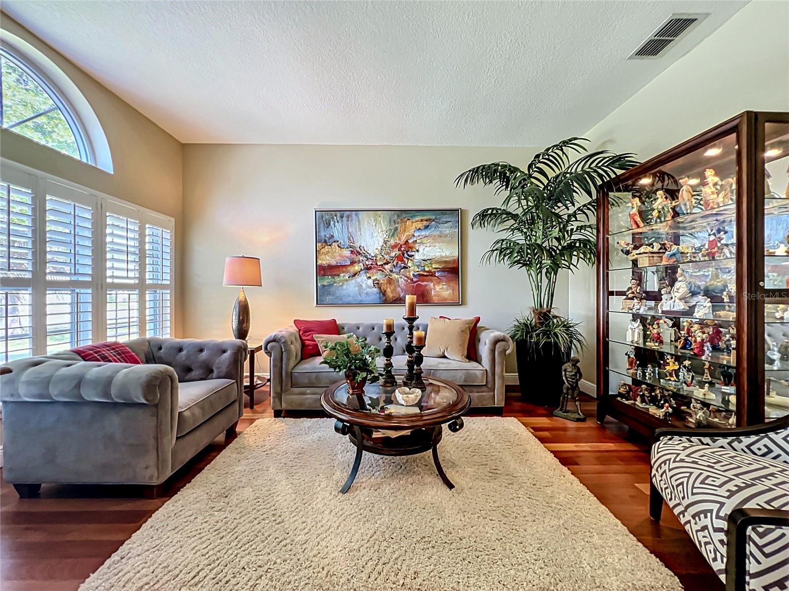 KINGS COVE - Residential