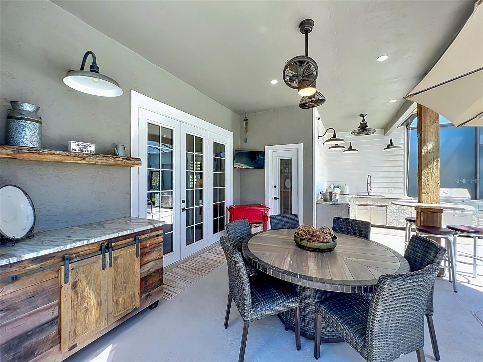 KINGS COVE - Residential