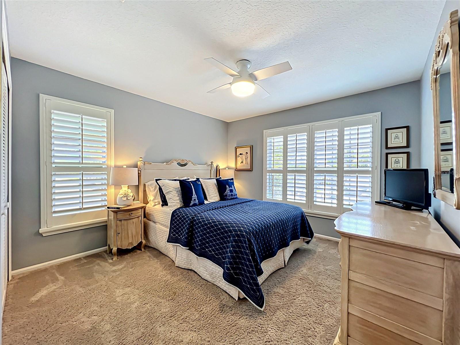 KINGS COVE - Residential