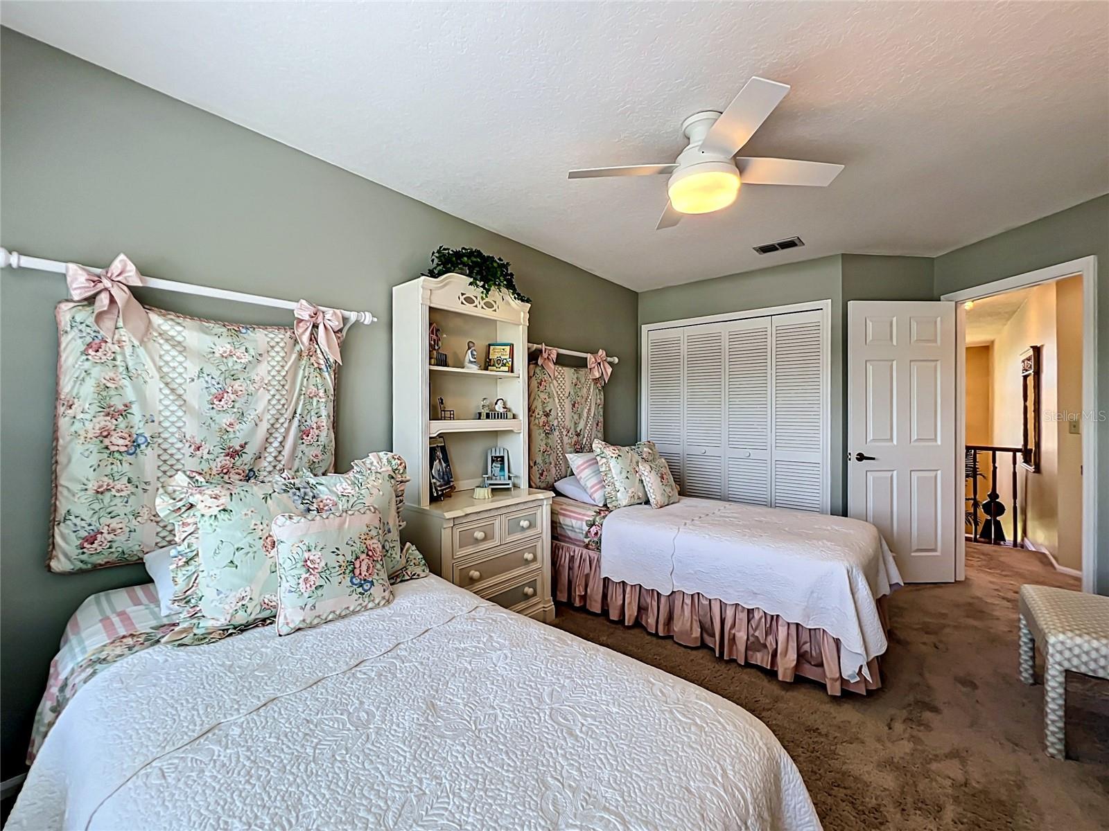 KINGS COVE - Residential