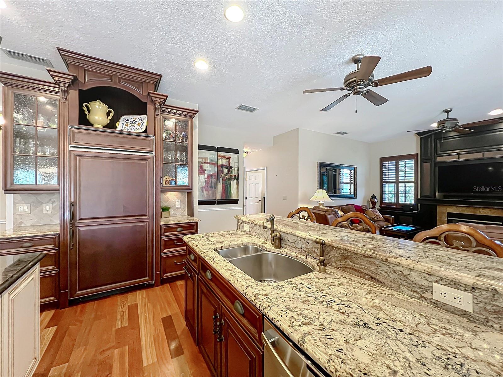 KINGS COVE - Residential