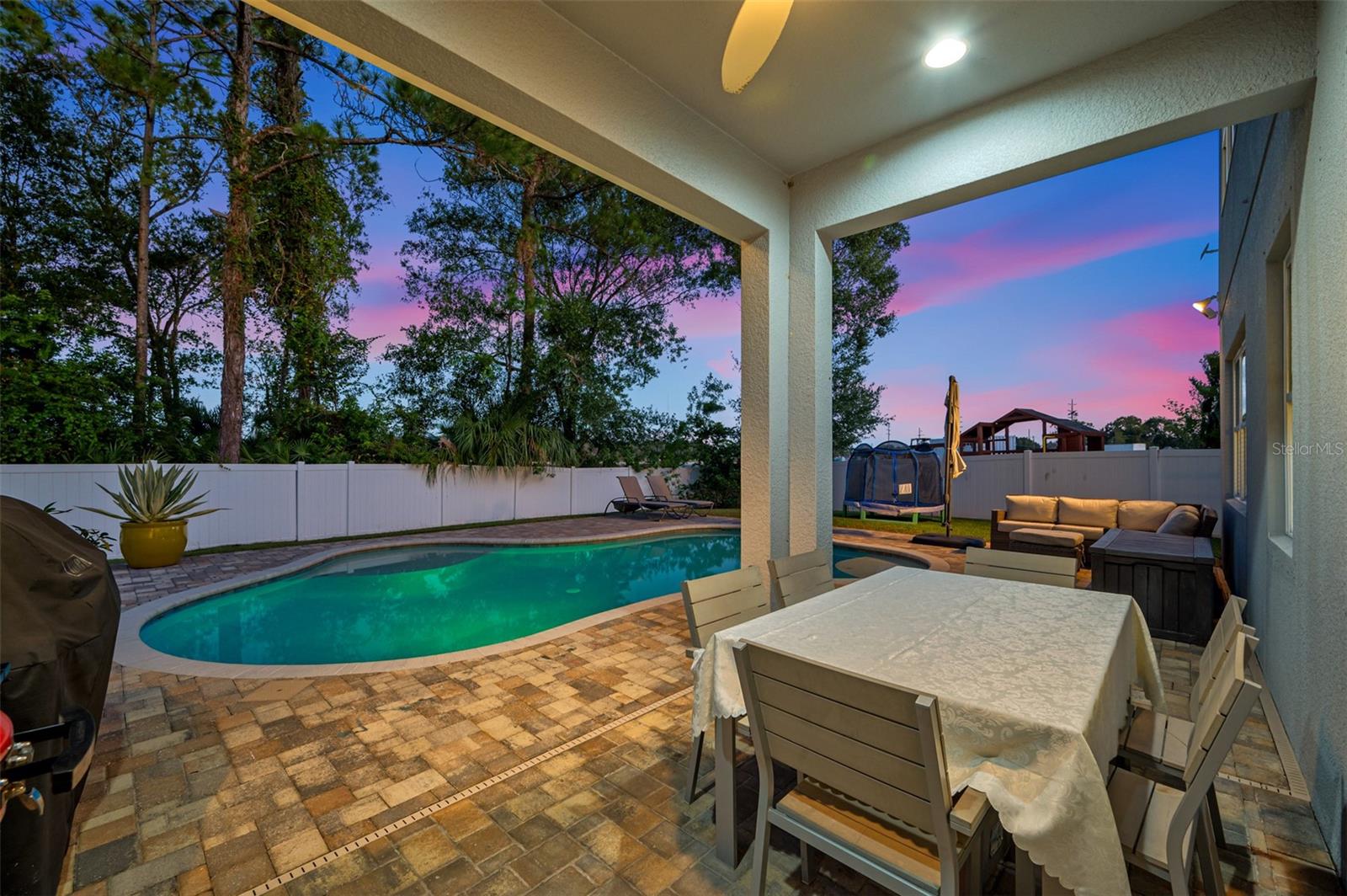 CHAMPIONS FOREST - Residential